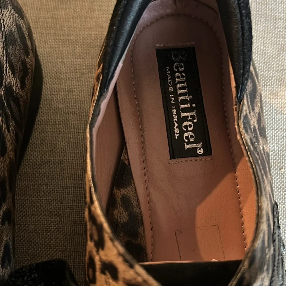 Beautiful Animal Print Leather/ Black Patent Sneakers 39 Excellent Condition - Picture 3 of 9